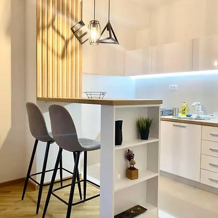 Bright Scandi Apartment Szkopje Kültér fotó