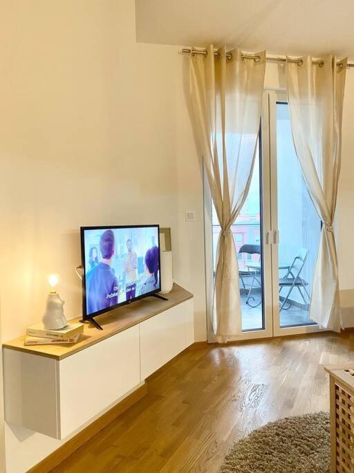 Bright Scandi Apartman